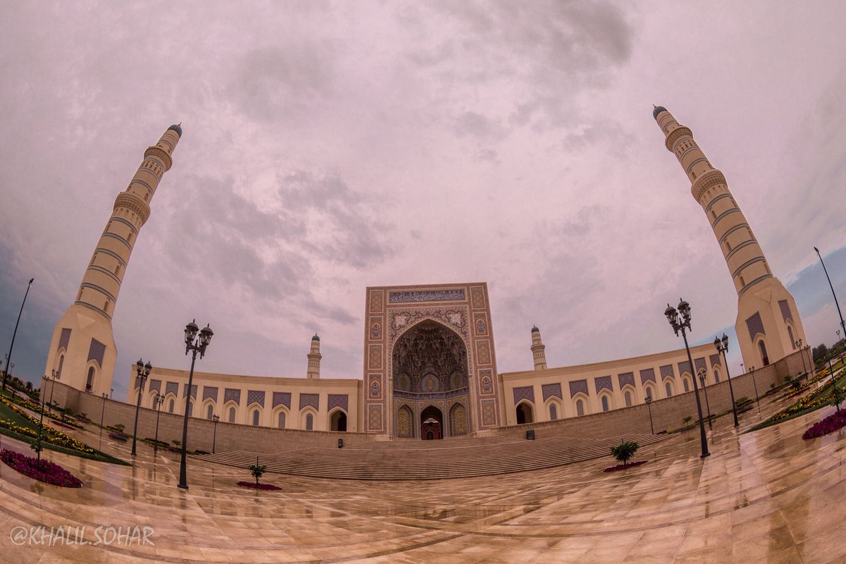 khalilpho8's tweet photo. يا سما هلي من غيومك من الماطر صبيب
إسقي #صحار ونواحيها بخيرك ياسما

جامع السلطان قابوس بصحار صباح اليوم الثلاثاء ٢٤-١-٢٠١٧م https://t.co/d04xR7z3ER