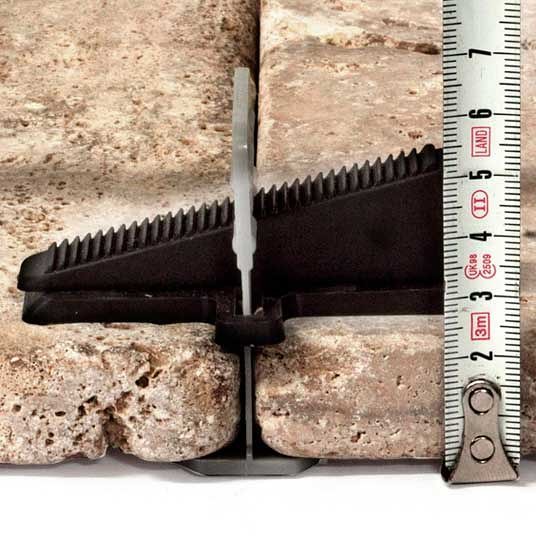 Calzos para granito, piedra y mármol. Permite trabajar entre 17 y 30 mm #SistemaNivelaciónPeygran #OlvídateDeLasCejas #Peygran #Cevisama17