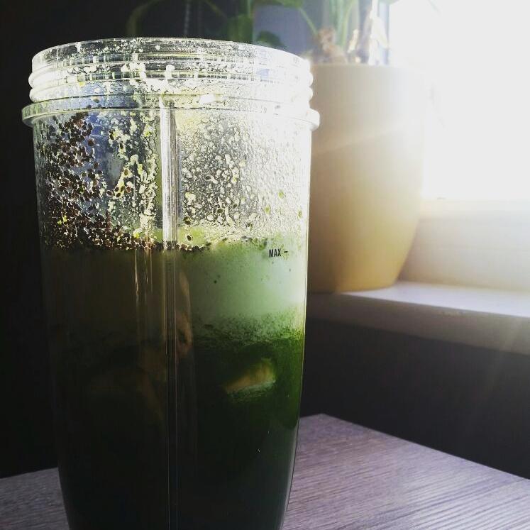 JuiceeBeets's tweet photo. Morning! Club Tropicana smoothie making me feel tropical in the cold weather! #juiceebeets #goodnessonthego https://t.co/bT0T1yA4Ny