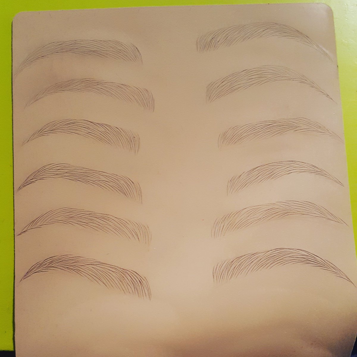 gemmabellz's tweet photo. #practicealways #microblading https://t.co/BV52f1Vm6P