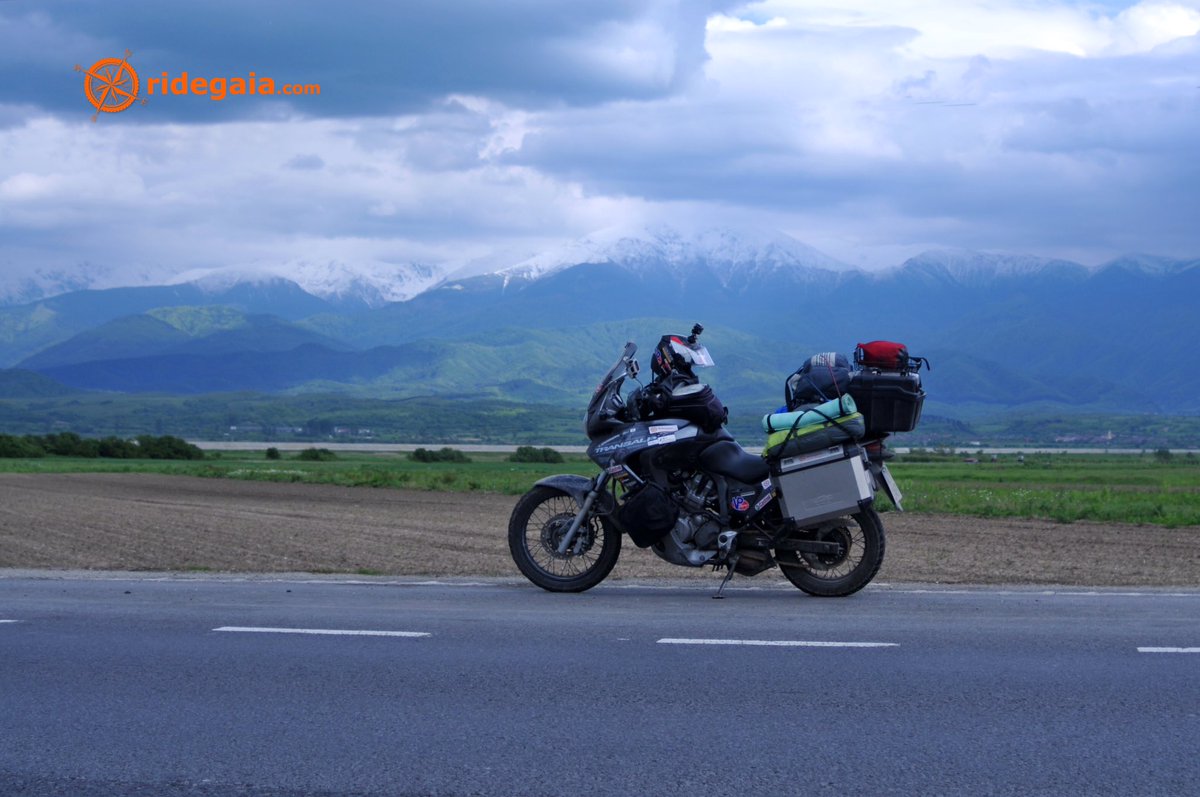 #flashback May 2016. The snowy #fagarasmountains in the background. #romania #ridegaia #motorcycle #trip #travel #travelblogger #transalp