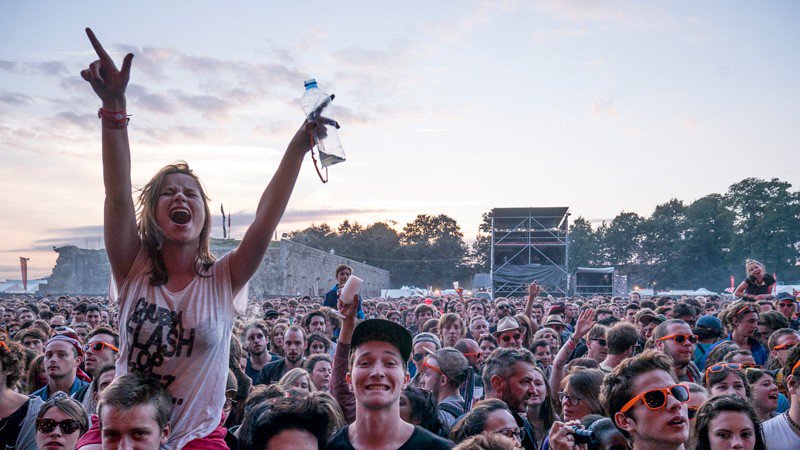 lesinrocks's tweet photo. La Route du Rock annonce 5 premières grosses têtes d’affiche pour l’édition 2017 https://t.co/vrMbaqOVb6 https://t.co/GW4cT5b7Ef