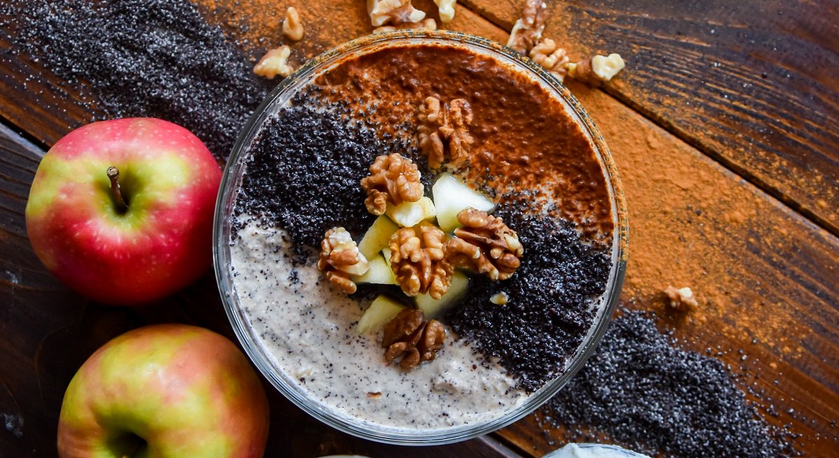 mercator_sl's tweet photo. Današnji bogat smuti se ponaša z okusom, ki spominja na slavno gibanico, pravita @midvakuhava Mmmm #recept https://t.co/yboa2noo2J https://t.co/zhRVidSEu3