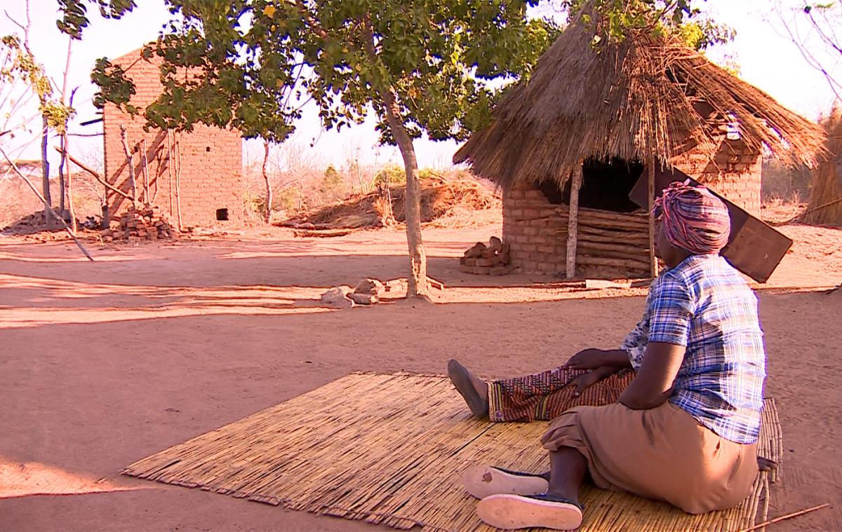 MyrtoTilianaki's tweet photo. “You Will Get Nothing” new @HRW report talks about #PropertyGrabbing against #widows in #Zimbabwe https://t.co/sI7i142pW9 https://t.co/YGaD2kRkWL