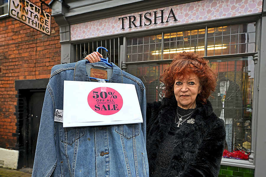 TheHallsWolves's tweet image. Sad to say goodbye to Trisha's - a part of Wolverhampton's rock heritage is coming to an end bit.ly/2iZMChX