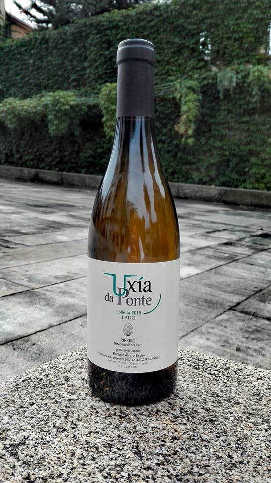 "Uxia da Ponte" - <a href="/mauroarnoia/">Adega Mauro Estevez</a> un vino único en el mundo, 100% Lado.
#vino #Ribeiro lavozdegalicia.es/noticia/ourens…