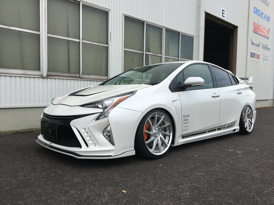画像 プリウス50系のカスタム例まとめ 改造 ドレスアップする方必見 カーブロ