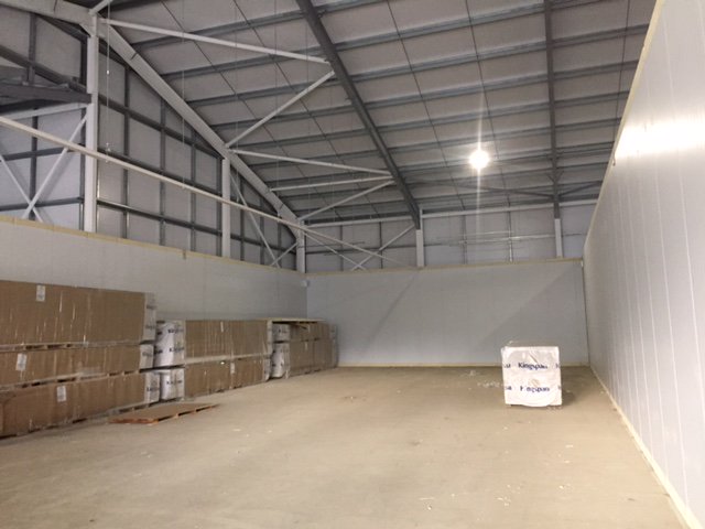 Panellinkltd's tweet photo. Works starting at builth wells burger factory, first panels going up! #chillstore @KingspanIns_UK https://t.co/yAaYG3fFTZ