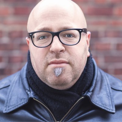 Close Up/Up Close. Photo by Rob Baggs. #NewProfilePic