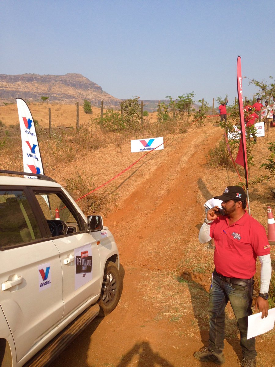 MahindraAdvntr's tweet photo. When the going gets tough, one needs the toughest to take it on! Take a look at this new challenge! #OffroadingTrophy2017 #TUVChallenge https://t.co/zR1J4JFIcg