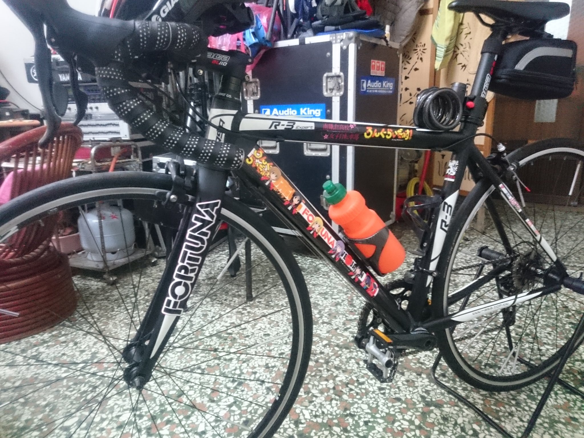 ゆゆゆ ヒスイ地方でエロ可愛さを求めてる 痛ロードバイク完成しました 相変わらず ろんぐらいだぁす仕様 少々 南鎌倉高校女子自転車部も加えてるぞいｗ 痛チャリ ロードバイク 痛ロードバイク Taiwan 台湾 ろんぐらいだぁす 南鎌倉高校女子