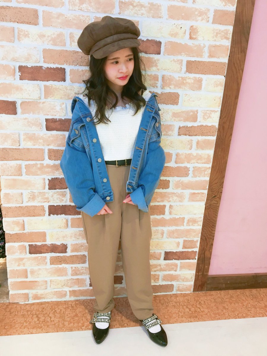 Uzivatel Wego 千葉エリア Na Twitteru 津田沼パルコ店 タックテーパードパンツ 1 990 税 Model ゆいな Wego 春服コーデ