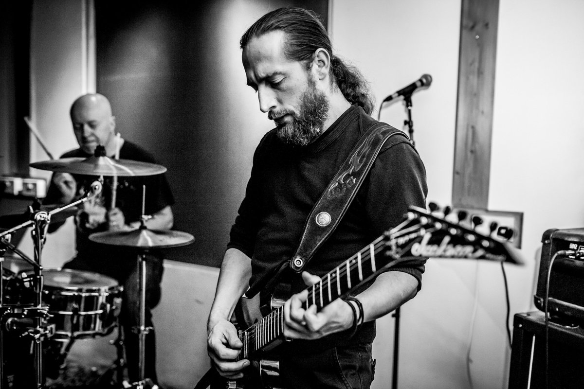 mothloveflame's tweet photo. Check out the new band Photo! https://t.co/NJlf93r4eu