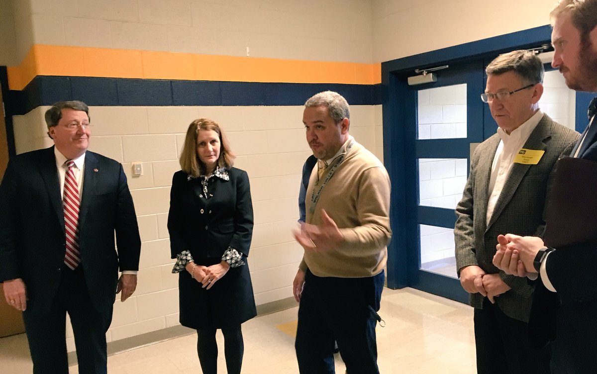 TNHigherEd's tweet photo. Nate Akiona, principal of @WalkerValleyHS, welcomes the group to tour their #TNLEAP programs. https://t.co/oin6nwmsld