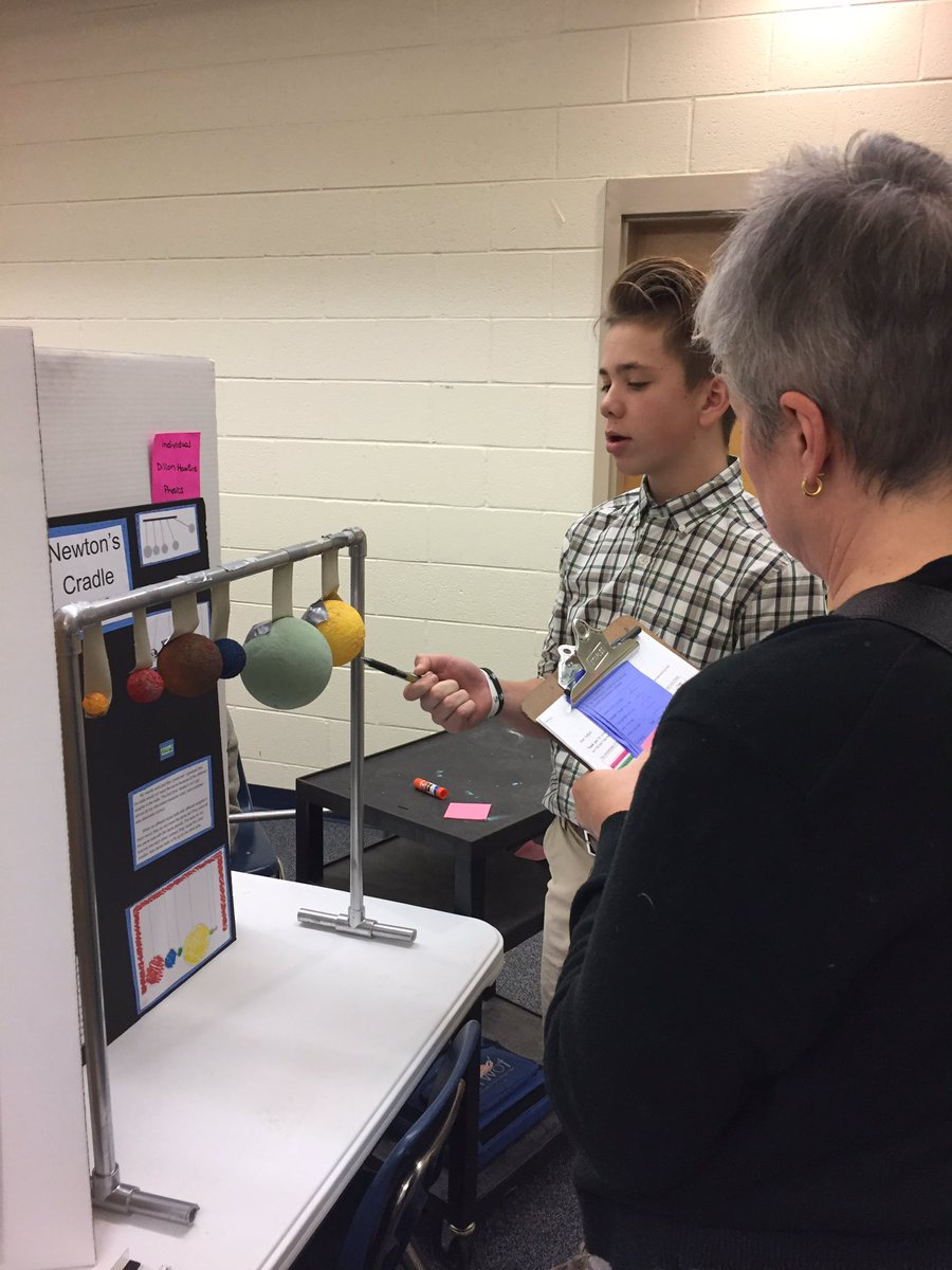 jrushing11's tweet photo. @DentMiddle Interactive Science Fair! #AwESomE display of learning @tamashford @mclaurin_meagan  @CCELSC @brittymat @RichlandTwo https://t.co/tCVScQJjMJ