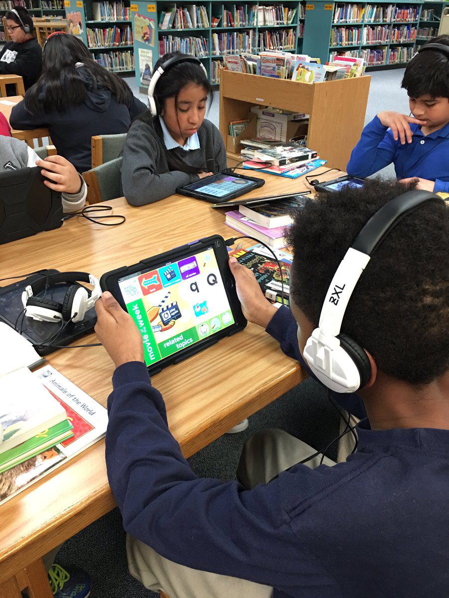 thereadingbears's tweet photo. 4th grade learning about Making and Testing Predictions and more! #morethanagrade #boonelementary https://t.co/goWHuCRlvM