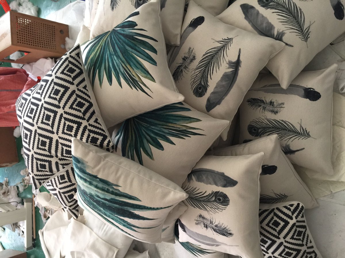 annotatefyf's tweet image. I can produce this kind of products @annatomkadraws