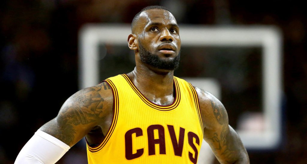 hsmdeportes's tweet image. LeBron James explota nuevamente contra ... - hsmamerica.com/2017/01/lebron… - #ClevelandCavaliers #LeBonJames #Nba - #NBA #TRENDING
