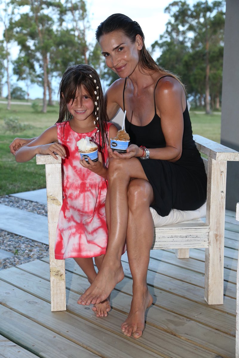 GrupoMassAr's tweet photo. Con @mariavqz1 y Myla disfrutando de un rico helado @HeladosFreddo en #joseignacio #puntadeleste #masspunta https://t.co/bIoB1qry0J