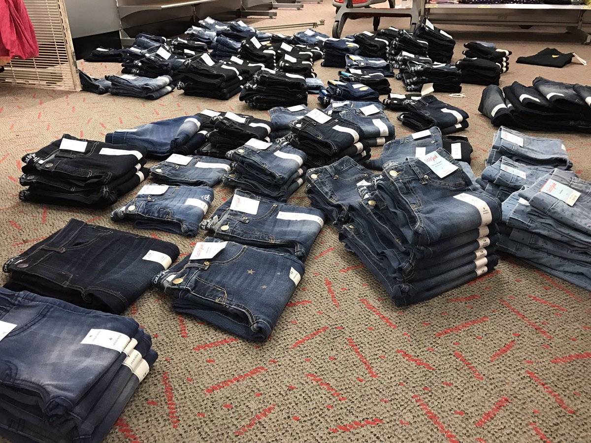 The zone was reallllll this morning. #catandjack #denimwallcomingsoon #target #targetstyle #vmtl.