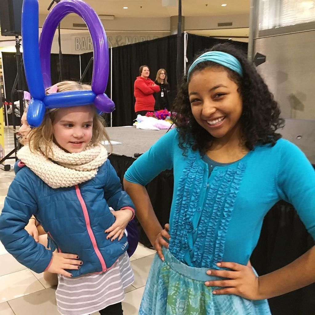 eb_booth's tweet photo. Fancy pose twinning. #ardengrace #stcfancynancy #toddlertuesday #fancynancymusical @mallo… https://t.co/0JezYxvJMS https://t.co/rRUD3UM3S8