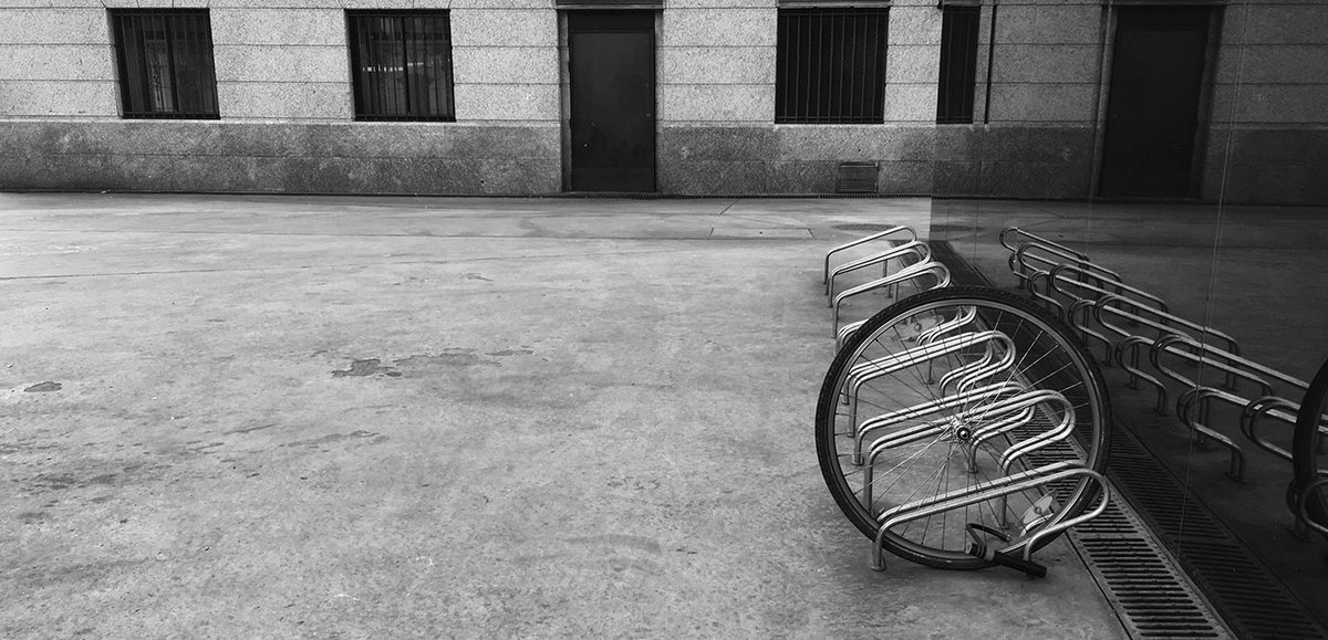 virgenextraES's tweet photo. "Nunca te vayas" Cada foto tiene una historia, descubre la suya aquí: https://t.co/55T5bskAEn #photography #branding #story #design https://t.co/MsT7EuIYAJ