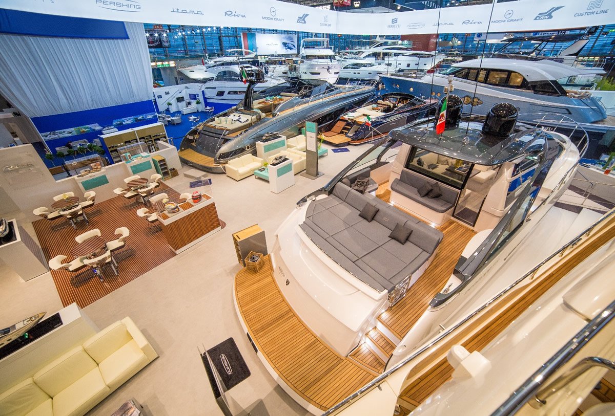 RivaYacht's tweet image. Bird's eye view on #FerrettiGroup #yachts displayed at the #Boot2017 @nonstopboot