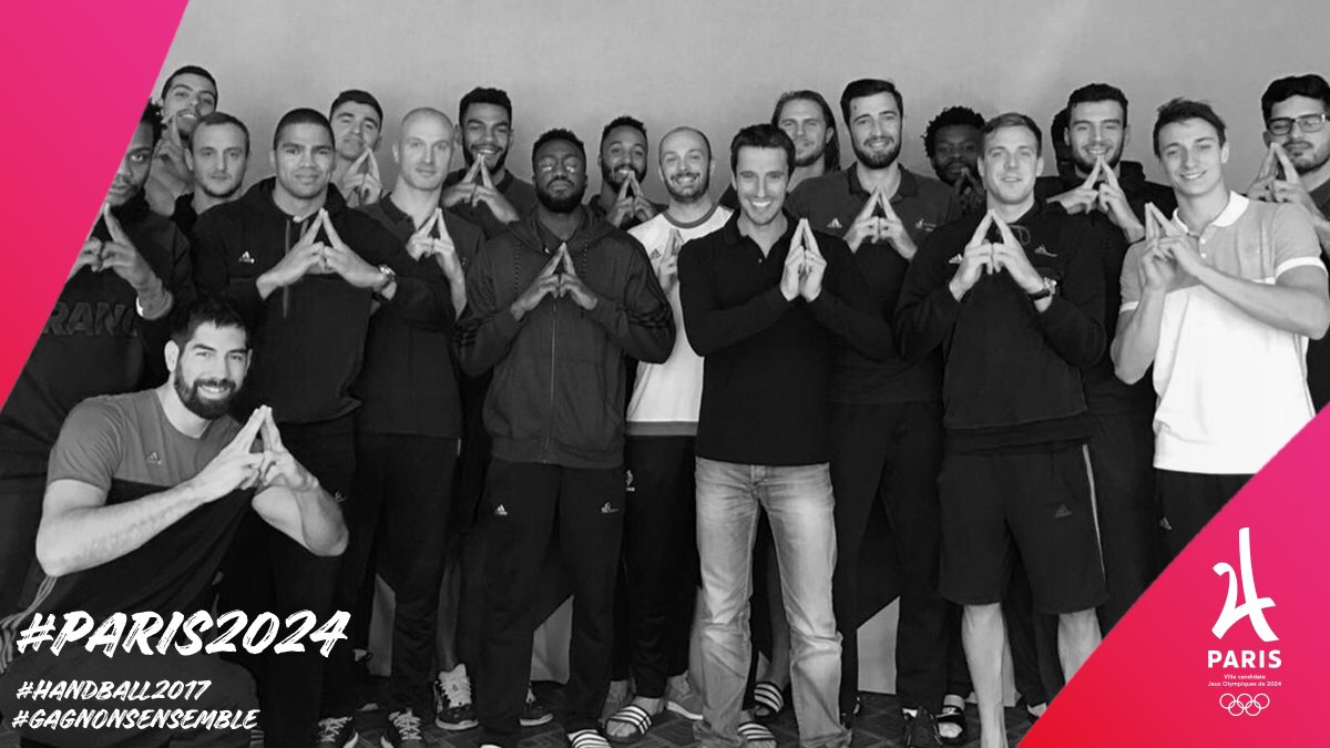 Paris2024's tweet photo. Objectif 1/2 finale pour les #Experts au @Hand2017 ! #Paris2024 est avec vous pour le dernier carré 🙌🏼 #FRASWE #GagnonsEnsemble #RoadToLima https://t.co/LNRjvevbr7