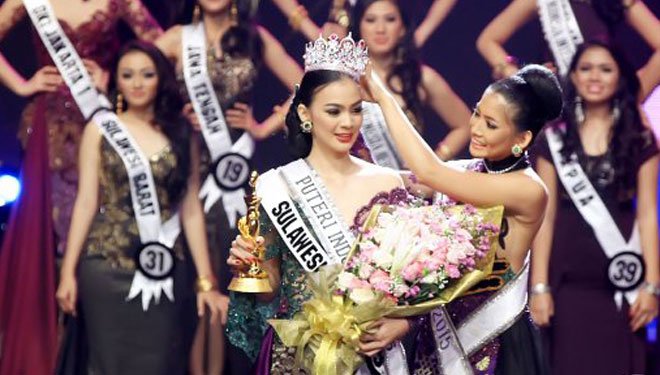 itsssmeeelyy's tweet photo. #Indonesia #MissUniverse https://t.co/Q162E6Bx9G