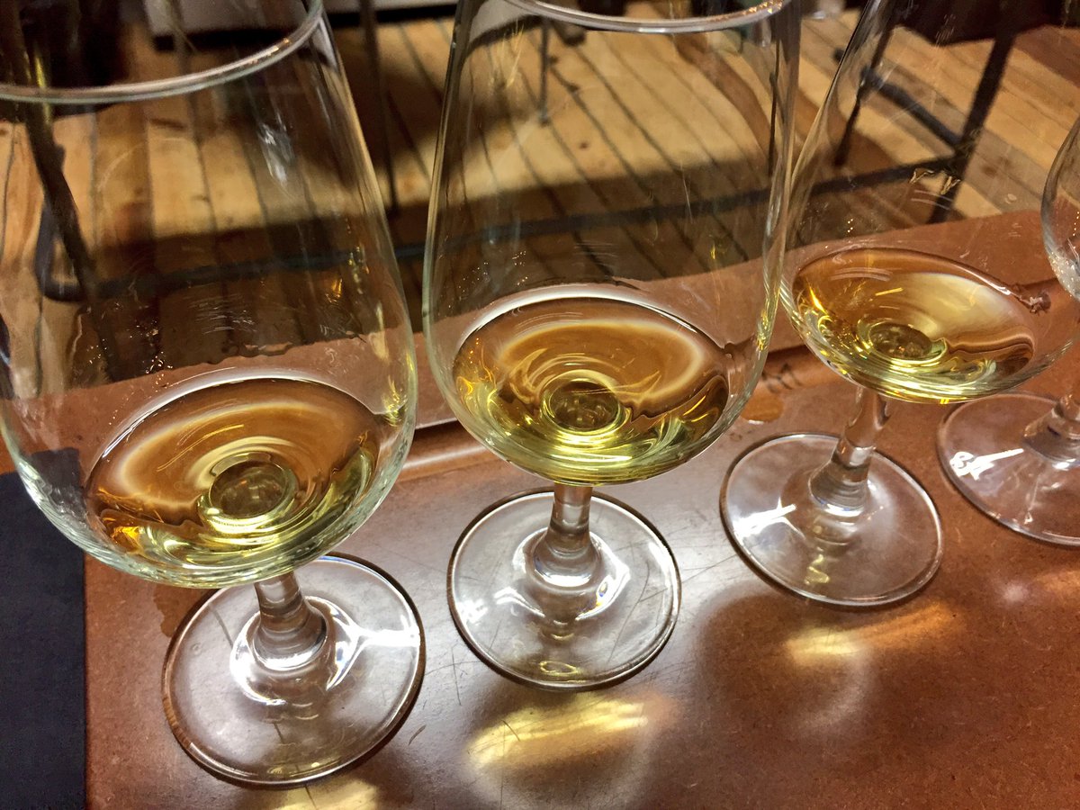 Brandy cocktail course at <a href="/ShakerSA/">Shaker SA</a> starting off with some tastings of <a href="/van_ryns_brandy/">Van Ryn's Distillery</a> and <a href="/OudeMeesterSA/">Oude Meester</a> 👏