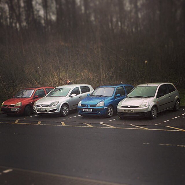 DOWS0NN's tweet photo. College briefs 🚗 https://t.co/M3HMM8CN5k