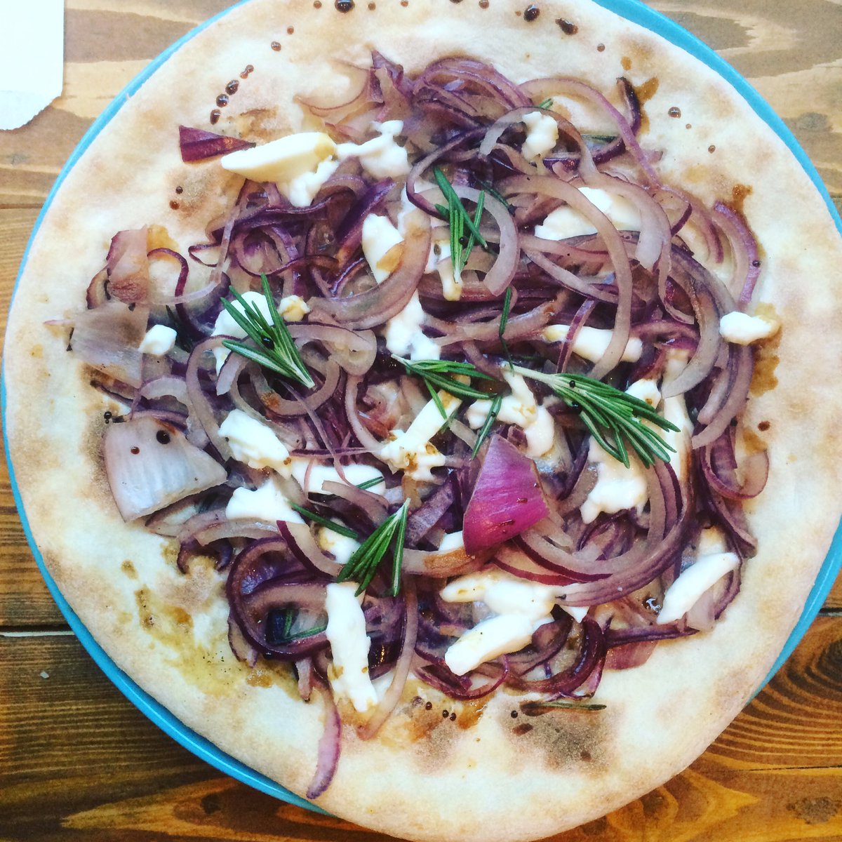 1N1project's tweet photo. Gourmet pizza for lunch! #1n1fashionnpizza #London #Spitalfields #LondonIsOpen #secretlondon #PizzaLover #Gourmet #Foodie #foodblogger #food https://t.co/A4bcyicbVU