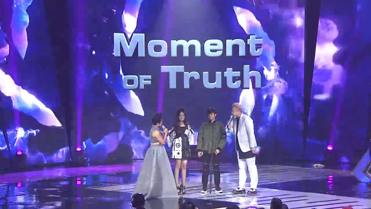 SCTV's tweet photo. Ciee.. seru nih Moment of Truth kali ini! @syifaasavr @anggaaldi_16 #InfotainmentAwards2017 https://t.co/rfblZ6BwnT