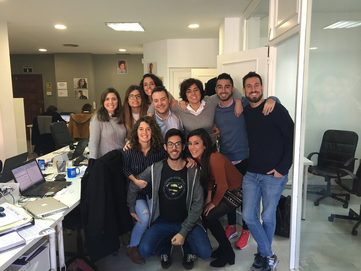 Proamagna's tweet photo. ¡Hoy celebramos el #DíaDelPeriodista! Estos son algunos de los que hacen posible que @Proamagna funcione a diario. https://t.co/8Epku6LjET