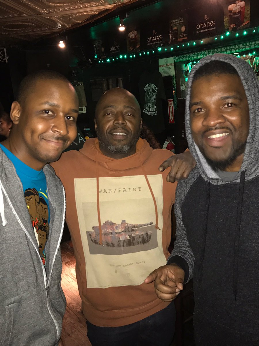 olmikeb757's tweet photo. Thanks @donnellrawlings for stopping thru #Shenanigans #BrokenMicComedy https://t.co/JSBtTMD6rh