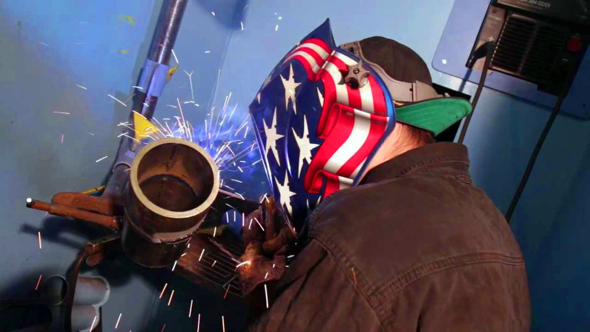 dynaformtech's tweet image. There are 12.3 million #manufacturing workers in the USA, accounting for 9% of the workforce. #WeAreMFG #mfg #MadeInUSA