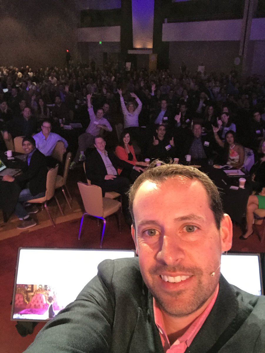 Let's do this! So much positive energy <a href="/Sprinklr/">Sprinklr</a> Sales Kick Off #SprinklrLife #OneSprinklr