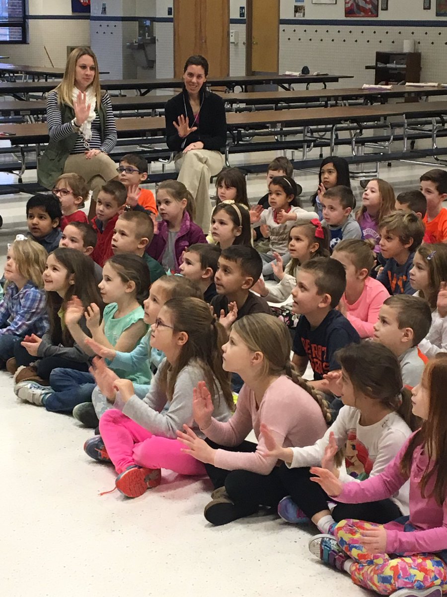 awlsmo's tweet photo. Thank you Waterville library for reading, singing and talking with kindergarten students today! #greatlibraryprograms https://t.co/2VryKcNAOY