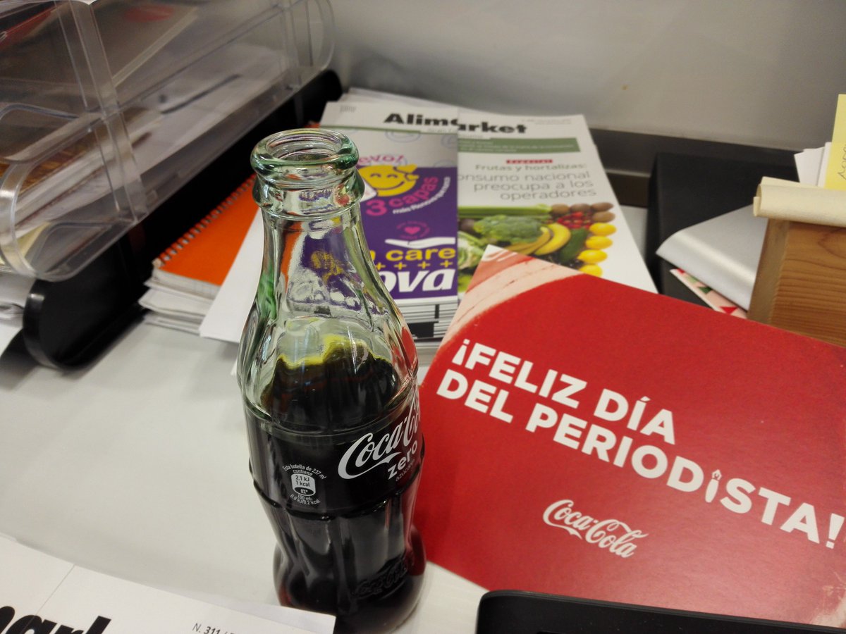 Celebramos en la oficina el #DiaDelPeriodista