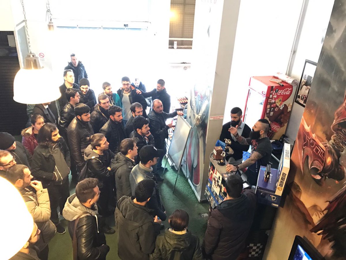 StreetPsClub's tweet photo. #PES17 turnuvamız devam ediyor! https://t.co/6UnSRWFs1s