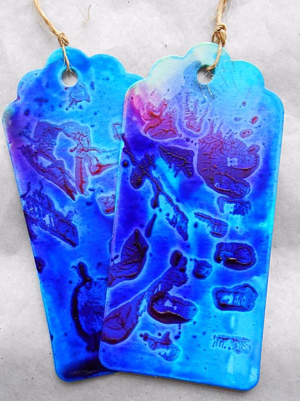 Type4Arts's tweet photo. Mixed media abstract gift tags titled 'Electric Grid' https://t.co/LkbDVWkgZ9 #GiftTags #craft #mixedmedia #abstractart #mixedmediaartist https://t.co/O4dFpK6M9X