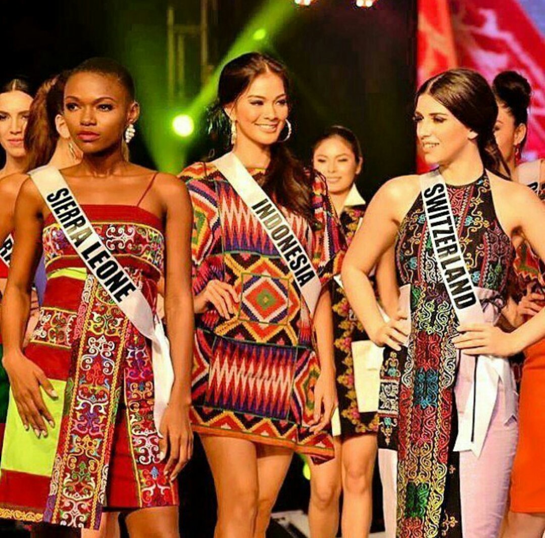 asro_mania's tweet photo. Love this picture..that smile !! 😍😍 @kezia_warouw  #MissUniverse #Indonesia https://t.co/MNKaKLxVk0