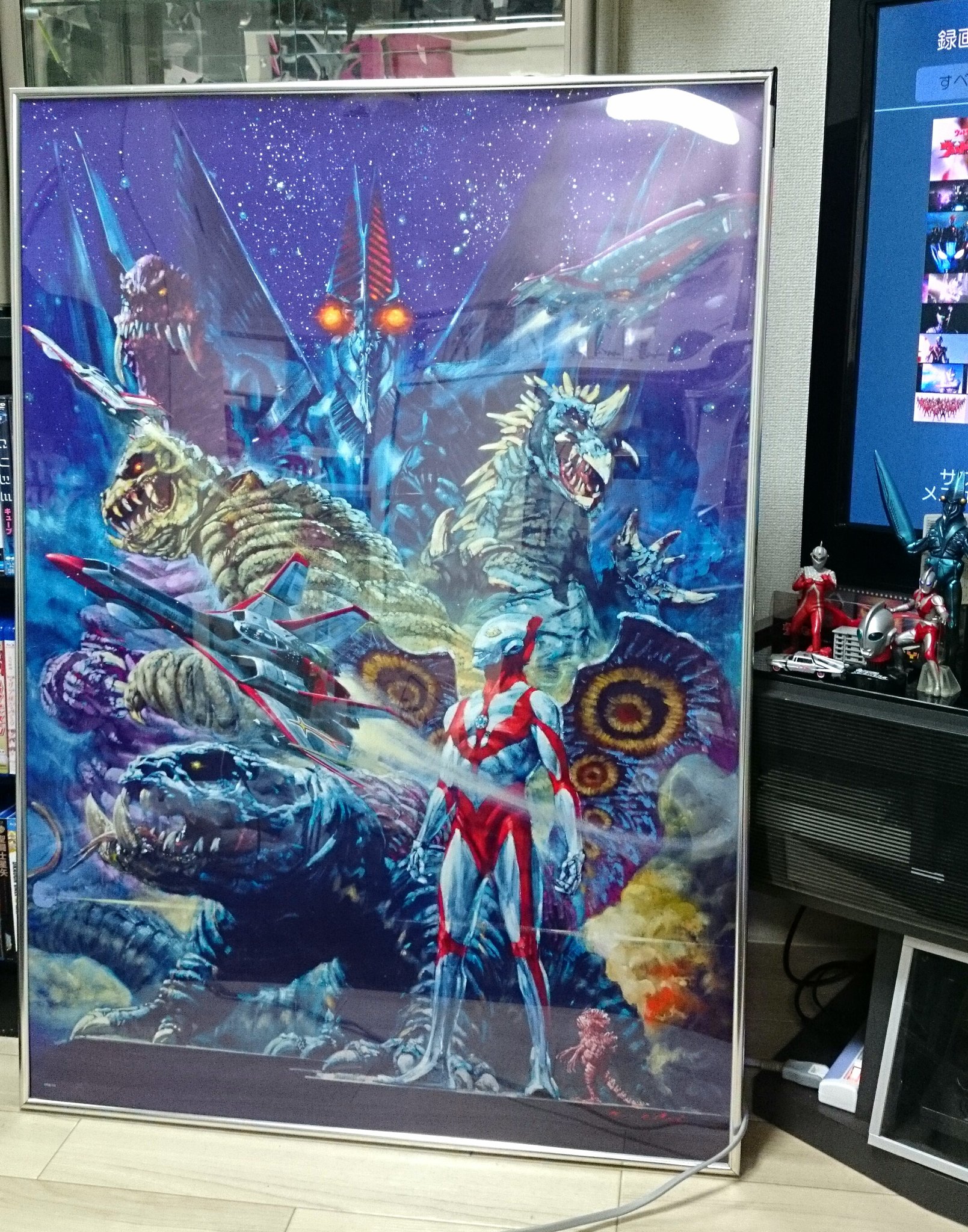 ウルトラマンパワード 生頼範義氏デザインB1ポスター 【公式通販】