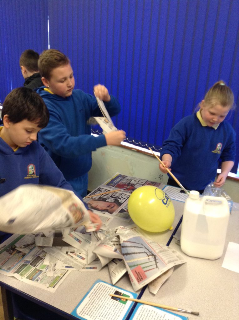 portmeadp's tweet photo. Y6 are busy starting their 3D models of each planet to hang from our ceiling #pmdpy6 #pmdpart #pmdpsci ππ¨ https://t.co/DqN2963KEN