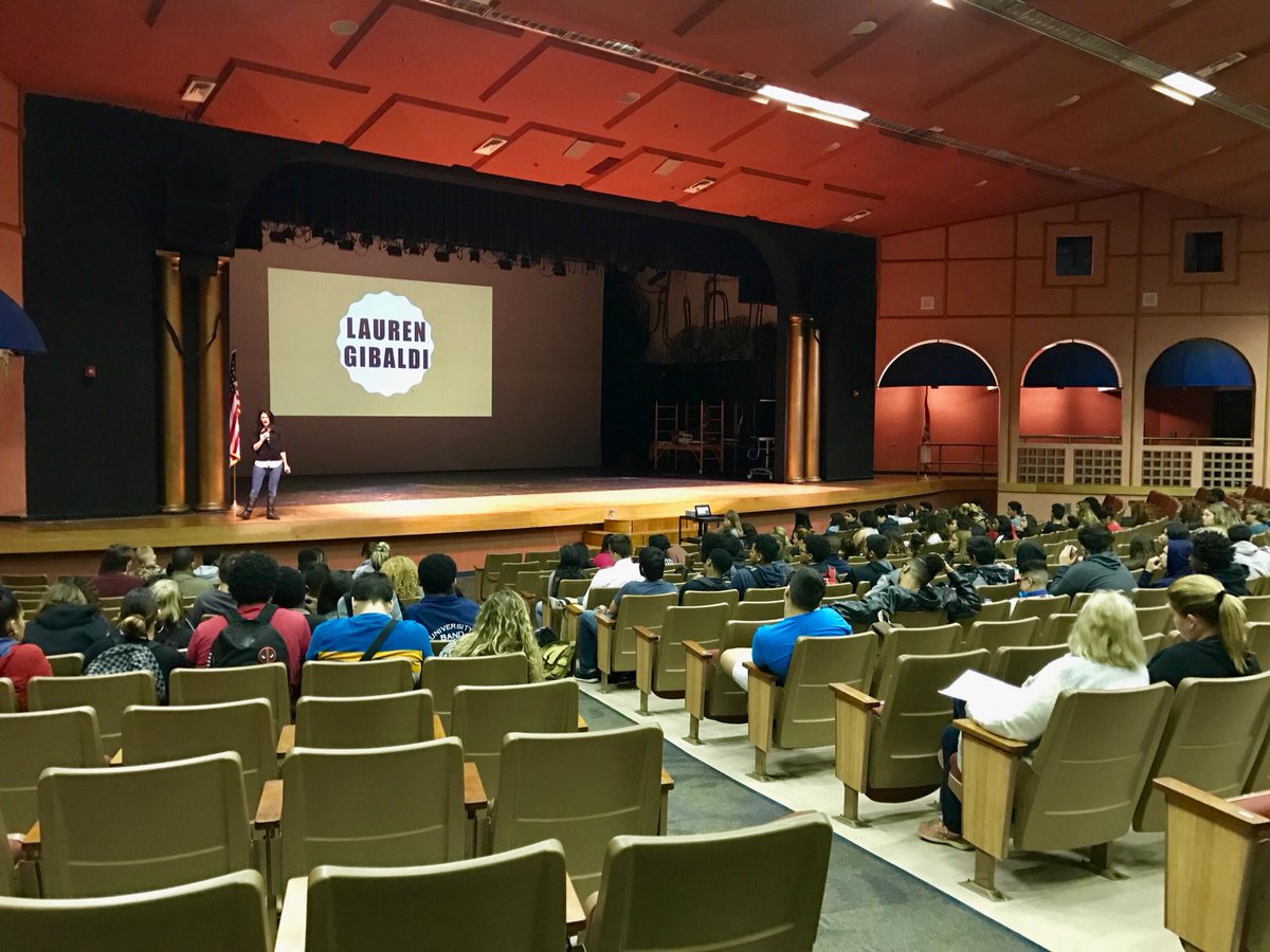 UHSMediaCenter's tweet photo. Great presentation by @laurengibaldi for #UHSLitWeek! https://t.co/xFtu3kXM51