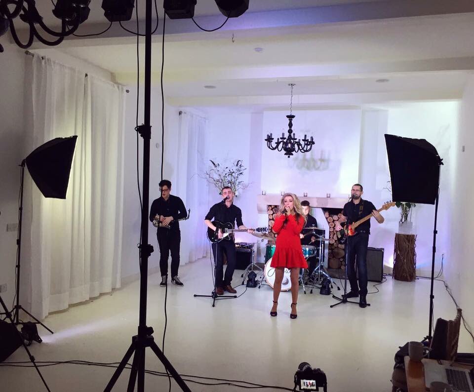 New promo video for my band <a href="/TheJavisons/">J'avisons</a> ft Andy Usher Band!! #liveband #brinkburnpriory #Javisons