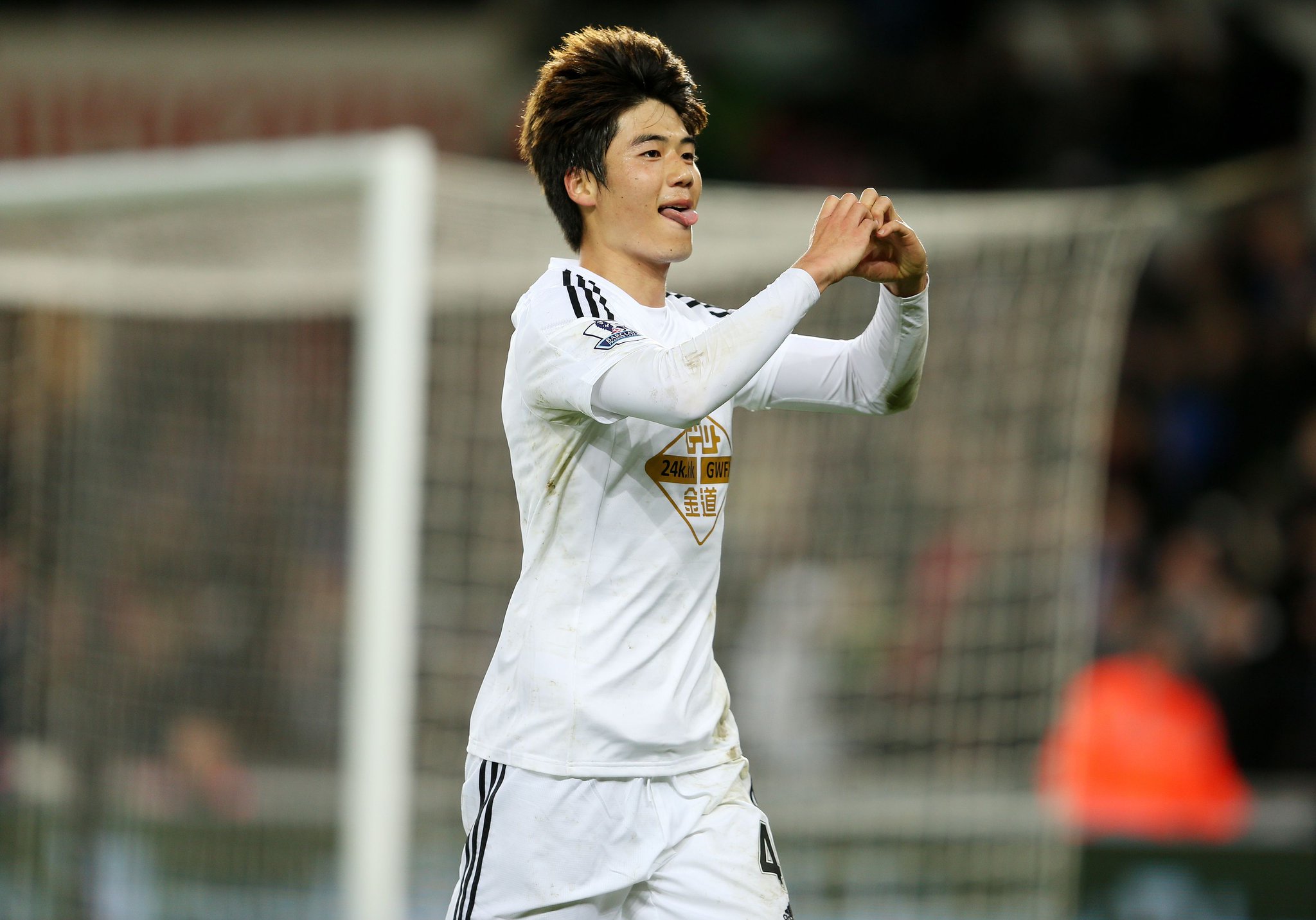 Happy Birthday Ki Sung Yueng!  