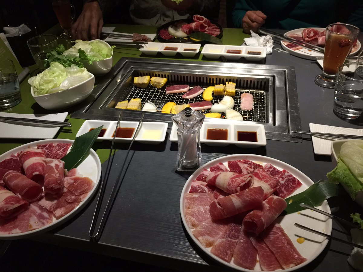 AbsolutOrganics's tweet photo. Dinner at Taiwan BBQ restaurant, Kaohsiung, Taiwan. 
#vacation #taiwan #absolutorganics #Mendoseeds  #dank #420 #peninsuladelivery https://t.co/TfKEz8m1Se