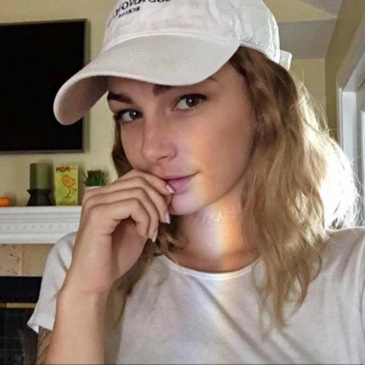 pulluponakid13's tweet image. ✨🎂Chillin, relaxing, chillout together with #liveme Madison Wingard: 
liveme.com/media/play/?vi…