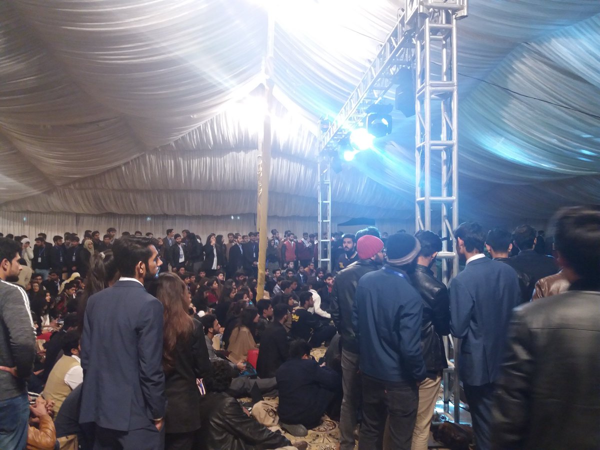 FORMUNFCC's tweet photo. Housefull. Day 1

#FormunV #LastingLegacies https://t.co/fDIiDFvSSY